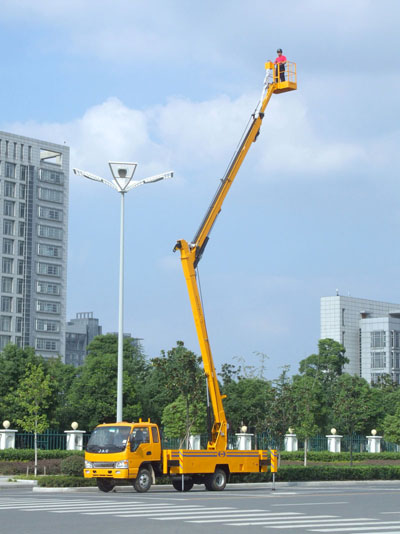 Һ�������C(j��)-܇�d�۱�ʽ