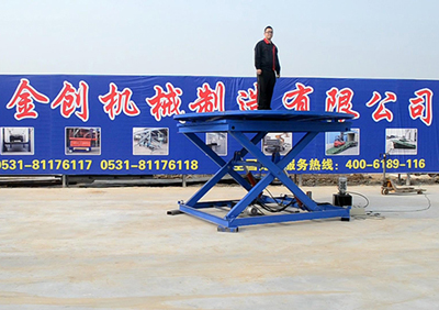 �������_(t��i)